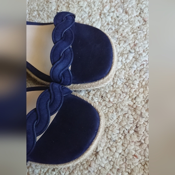 Stuart Weitzman navy Blue Twist Suede Wedge Sandals size 6.5 - Picture 8 of 13